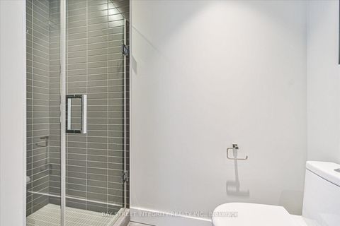Photo 12 at 3807 - 7 Grenville Street, Bay Street Corridor, Toronto