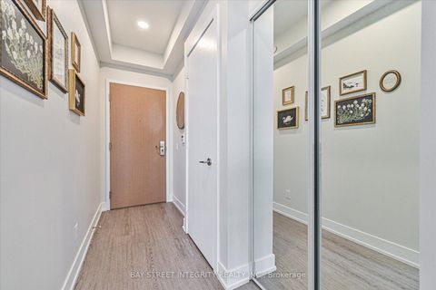 Photo 17 at 3807 - 7 Grenville Street, Bay Street Corridor, Toronto