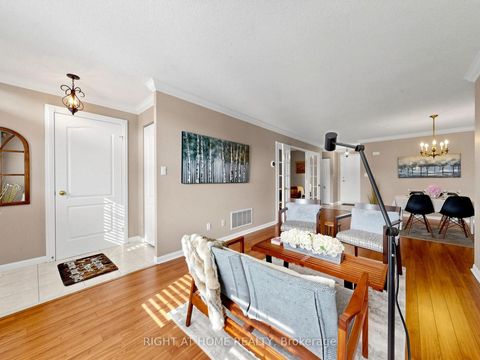 Photo 7 at 322 Grandview Way, Willowdale East, Toronto