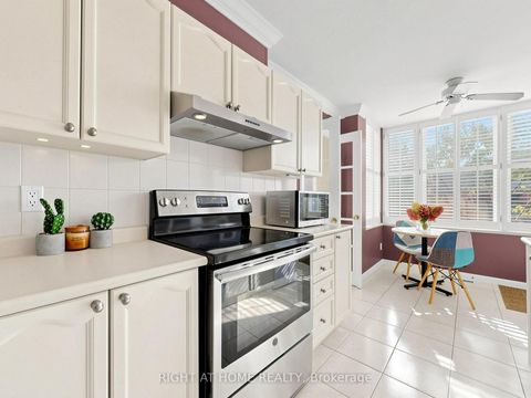 Photo 18 at 322 Grandview Way, Willowdale East, Toronto