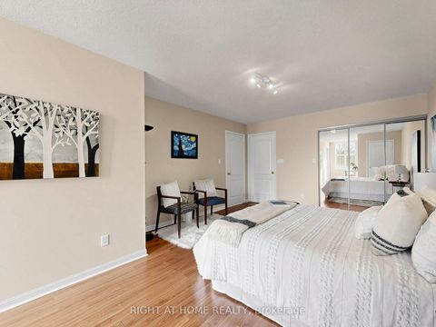 Photo 24 at 322 Grandview Way, Willowdale East, Toronto