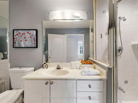 Photo 29 at 322 Grandview Way, Willowdale East, Toronto