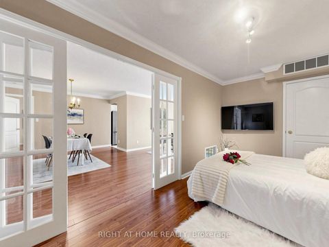 Photo 34 at 322 Grandview Way, Willowdale East, Toronto