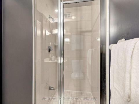 Photo 37 at 322 Grandview Way, Willowdale East, Toronto