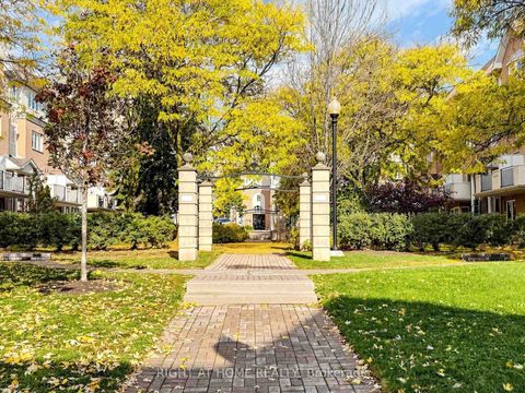 Photo 41 at 322 Grandview Way, Willowdale East, Toronto