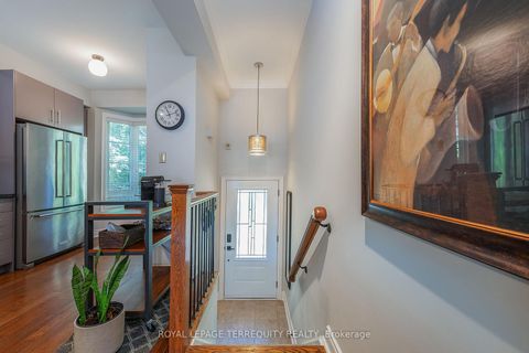 Photo 2 at 9 - 265 Van Dusen Boulevard, City Centre West, Toronto