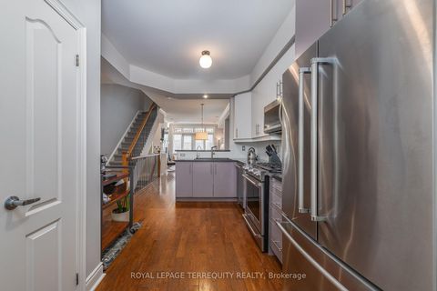 Photo 5 at 9 - 265 Van Dusen Boulevard, City Centre West, Toronto