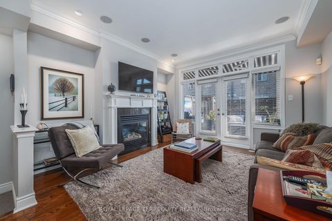Photo 11 at 9 - 265 Van Dusen Boulevard, City Centre West, Toronto