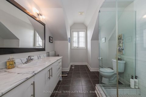 Photo 20 at 9 - 265 Van Dusen Boulevard, City Centre West, Toronto