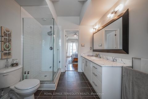 Photo 21 at 9 - 265 Van Dusen Boulevard, City Centre West, Toronto