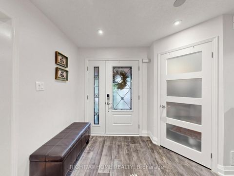 Photo 11 at 43 Topham Crescent, Westbrook, Richmond Hill