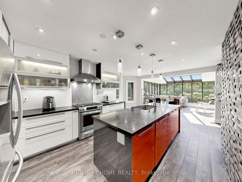 Photo 12 at 43 Topham Crescent, Westbrook, Richmond Hill