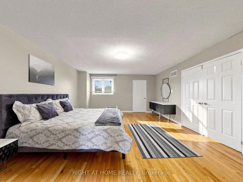 Photo 23 at 43 Topham Crescent, Westbrook, Richmond Hill