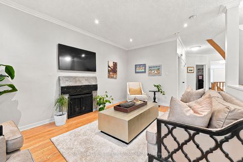 Photo 14 at 63 Oatlands Crescent, Mill Pond, Richmond Hill