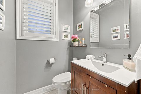 Photo 16 at 63 Oatlands Crescent, Mill Pond, Richmond Hill