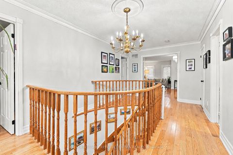 Photo 19 at 63 Oatlands Crescent, Mill Pond, Richmond Hill