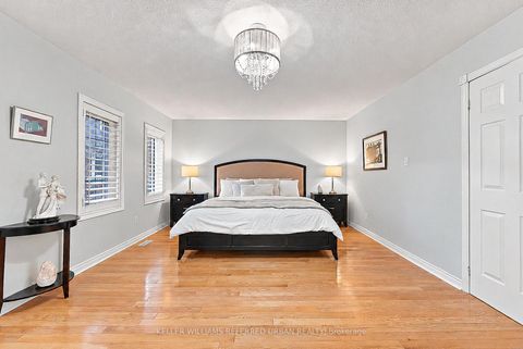 Photo 22 at 63 Oatlands Crescent, Mill Pond, Richmond Hill