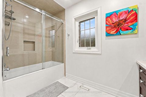 Photo 31 at 63 Oatlands Crescent, Mill Pond, Richmond Hill