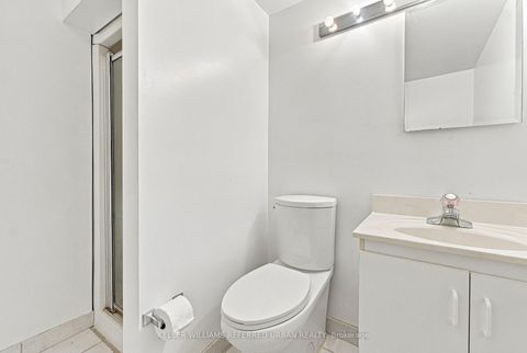 Photo 42 at 63 Oatlands Crescent, Mill Pond, Richmond Hill