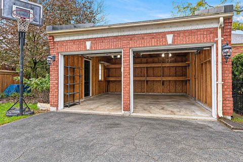 Photo 43 at 63 Oatlands Crescent, Mill Pond, Richmond Hill