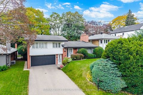 Photo 1 at 9 Humber Ridge Drive, Queensway, Toronto