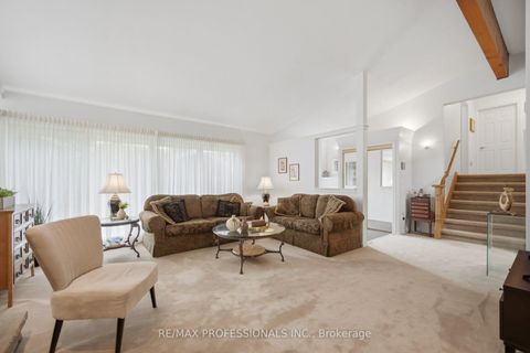 Photo 6 at 9 Humber Ridge Drive, Queensway, Toronto