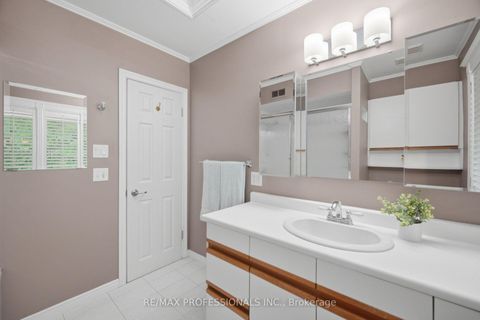 Photo 26 at 9 Humber Ridge Drive, Queensway, Toronto