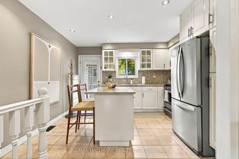 Photo 16 at 610 Coxwell Avenue, Coxwell, Toronto