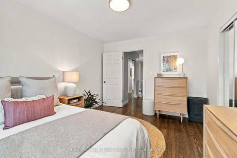 Photo 20 at 610 Coxwell Avenue, Coxwell, Toronto