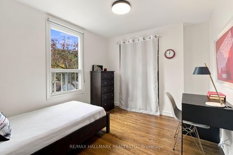 Photo 26 at 610 Coxwell Avenue, Coxwell, Toronto
