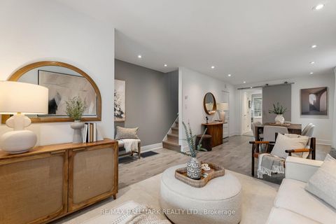 Photo 6 at 25 Northview Avenue, Cliffside, Toronto
