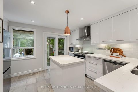 Photo 12 at 25 Northview Avenue, Cliffside, Toronto