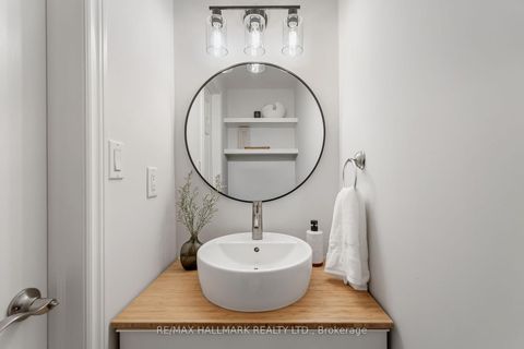 Photo 14 at 25 Northview Avenue, Cliffside, Toronto