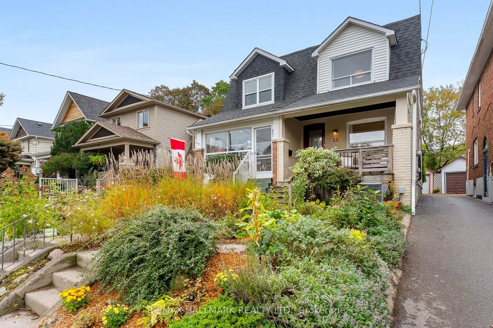 25 Northview Avenue, Cliffside, Toronto 