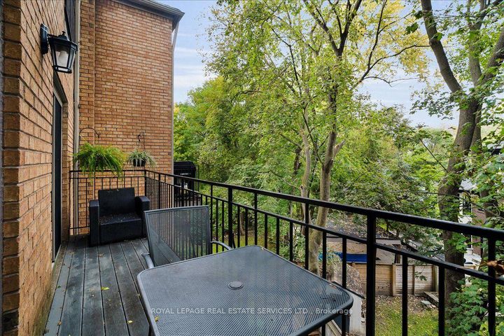 Photo 17 at TH3 - 3525 Yonge Street, York Mills, Toronto