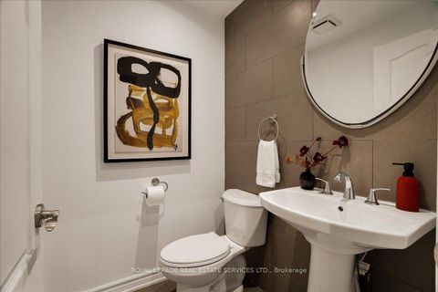 Photo 19 at TH3 - 3525 Yonge Street, York Mills, Toronto