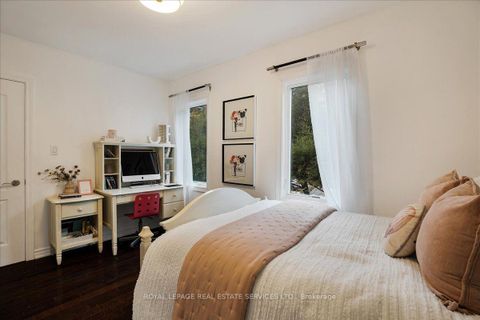 Photo 22 at TH3 - 3525 Yonge Street, York Mills, Toronto