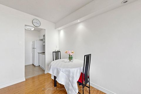 Photo 10 at 604 - 100 Lotherton Pathway, Glen Park, Toronto