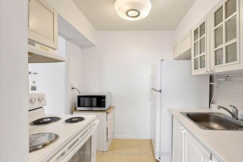 Photo 15 at 604 - 100 Lotherton Pathway, Glen Park, Toronto