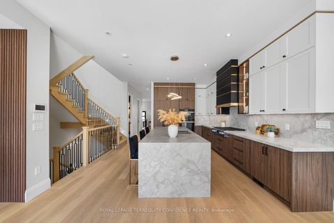 Photo 15 at 333 Horsham Avenue, Willowdale West, Toronto