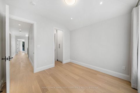 Photo 33 at 333 Horsham Avenue, Willowdale West, Toronto