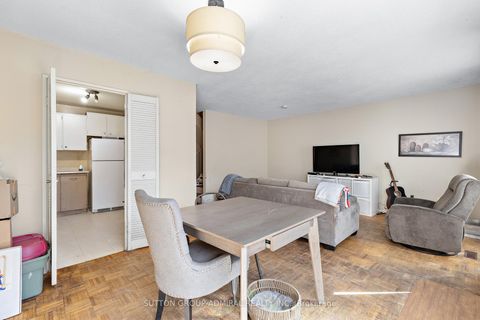 Photo 7 at 11 - 21 Four Winds Drive, York University Heights, Toronto