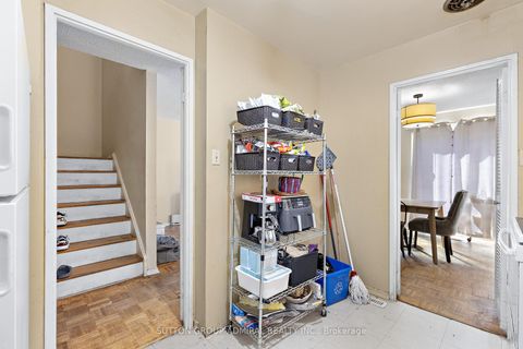 Photo 12 at 11 - 21 Four Winds Drive, York University Heights, Toronto