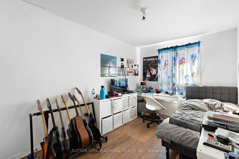 Photo 18 at 11 - 21 Four Winds Drive, York University Heights, Toronto