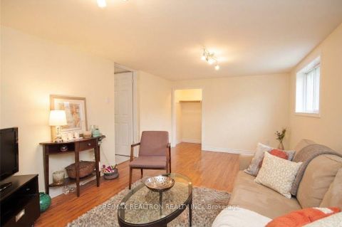 Photo 4 at 72 Hounslow Avenue, Willowdale West, Toronto