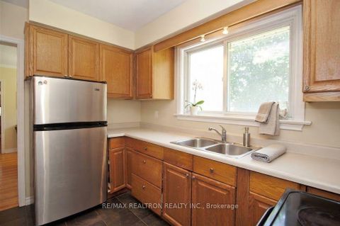 Photo 5 at 72 Hounslow Avenue, Willowdale West, Toronto