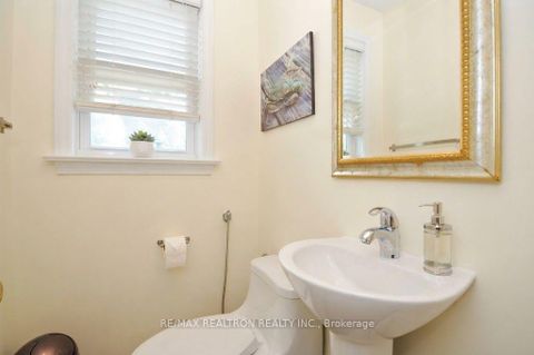 Photo 9 at 72 Hounslow Avenue, Willowdale West, Toronto