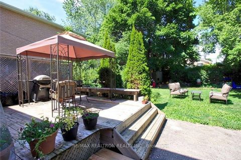 Photo 13 at 72 Hounslow Avenue, Willowdale West, Toronto