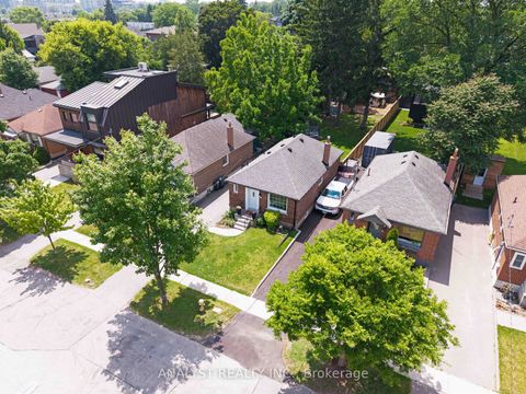 Photo 18 at 42 Smithfield Drive, Queensway, Toronto