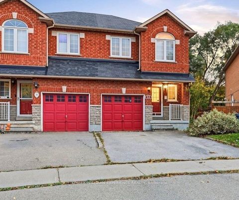 Photo 5 at 13 Katrina Court, Rustic, Toronto